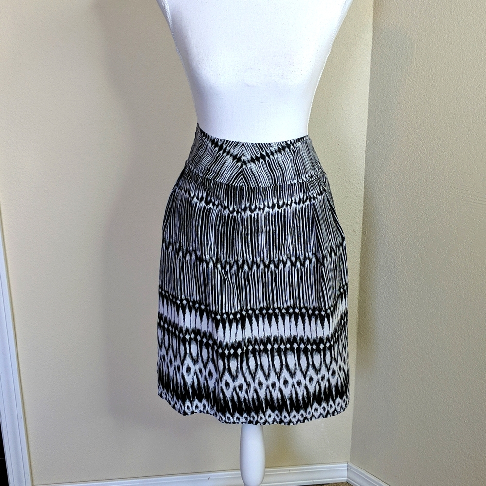 Lane Bryant Size 14 Cotton Skirt Black and White